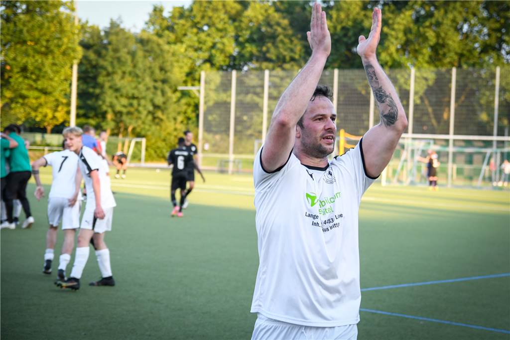Wechsel-Deal um Dennis Wagner: Alstedde und Wethmar machen Abkommen mit einer Klausel klar Dennis Wagner feierte in der Hinrunde noch den Derbysieg mit Westfalia Wethmar.