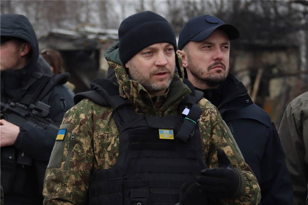 Unglück in Kiew: Innenminister der Ukraine stirbt bei Hubschrauberabsturz Denys Monastyrskyj, Innenminister der Ukraine, spricht zu Reportern.