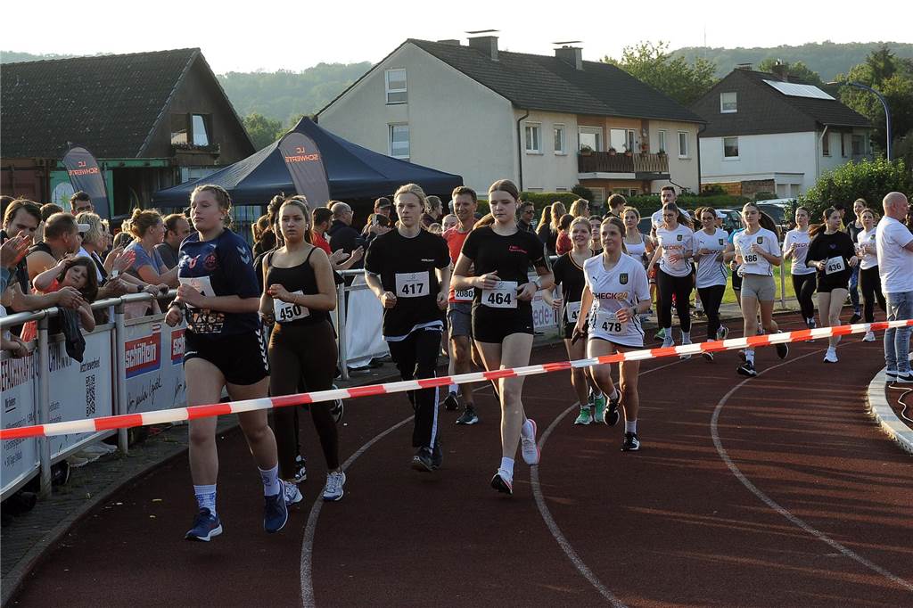 Der 16. Schwerter Ruhrstadtlauf in Westhofen.