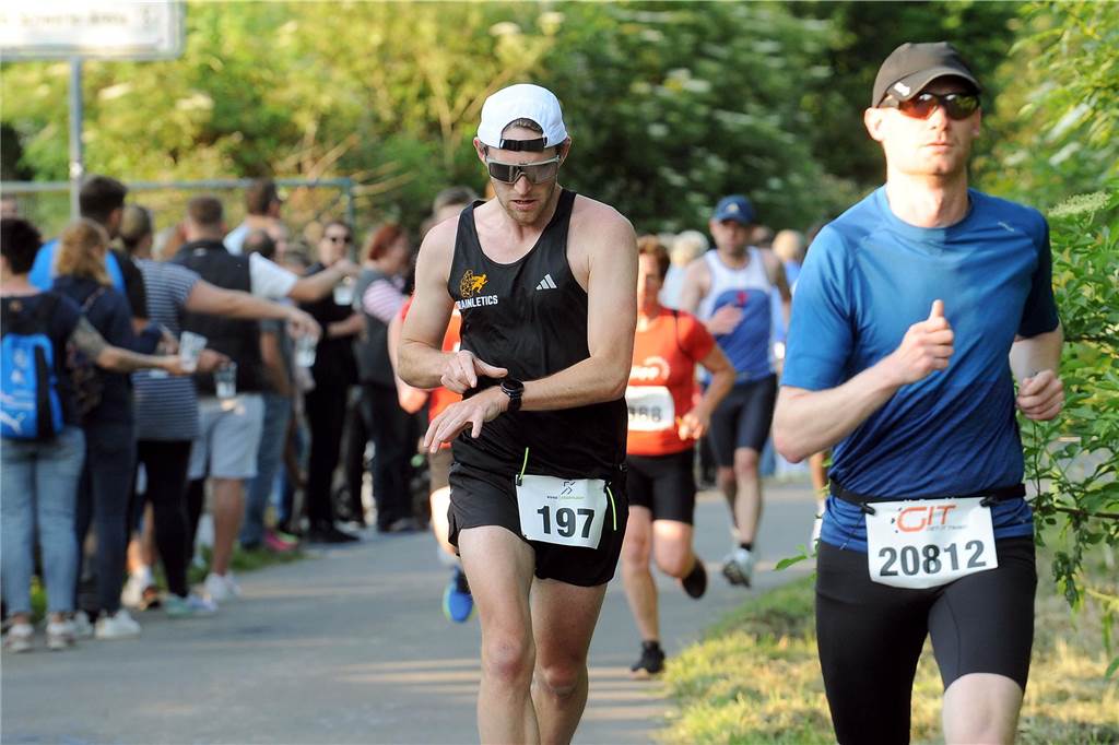 Der 16. Schwerter Ruhrstadtlauf in Westhofen.