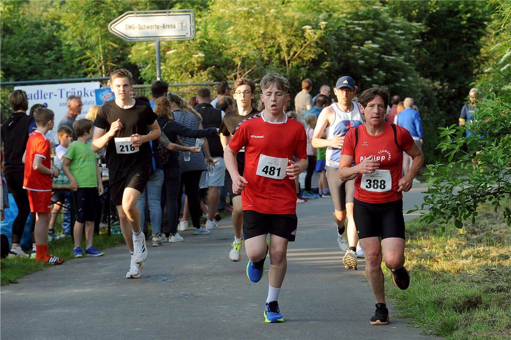 Der 16. Schwerter Ruhrstadtlauf in Westhofen.