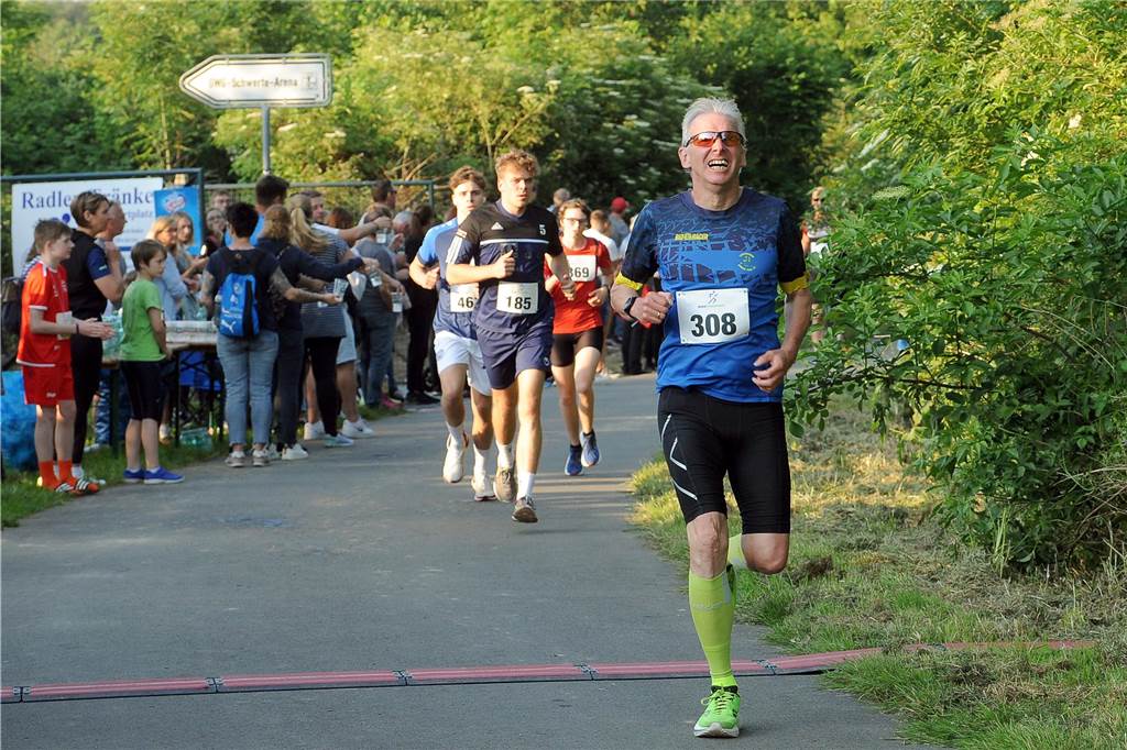 Der 16. Schwerter Ruhrstadtlauf in Westhofen.
