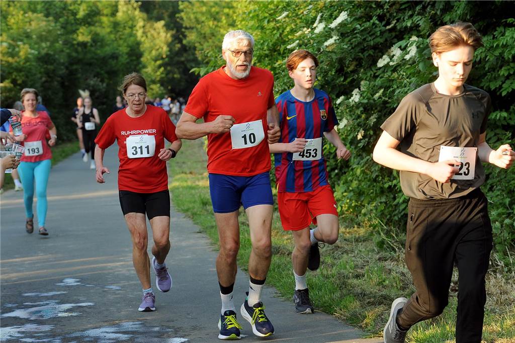 Der 16. Schwerter Ruhrstadtlauf in Westhofen.