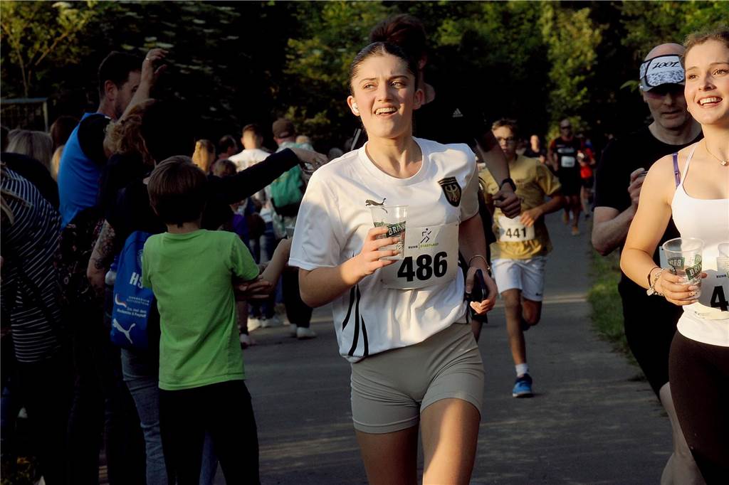 Der 16. Schwerter Ruhrstadtlauf in Westhofen.