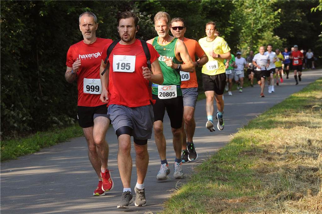 Der 16. Schwerter Ruhrstadtlauf in Westhofen.