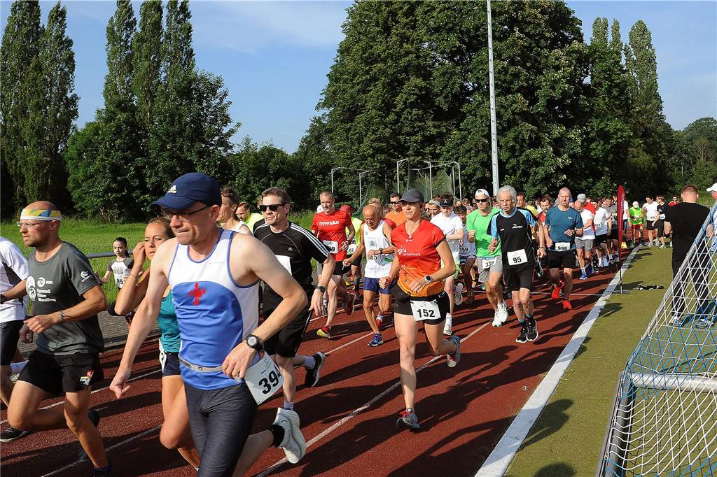 Der 16. Schwerter Ruhrstadtlauf in Westhofen.