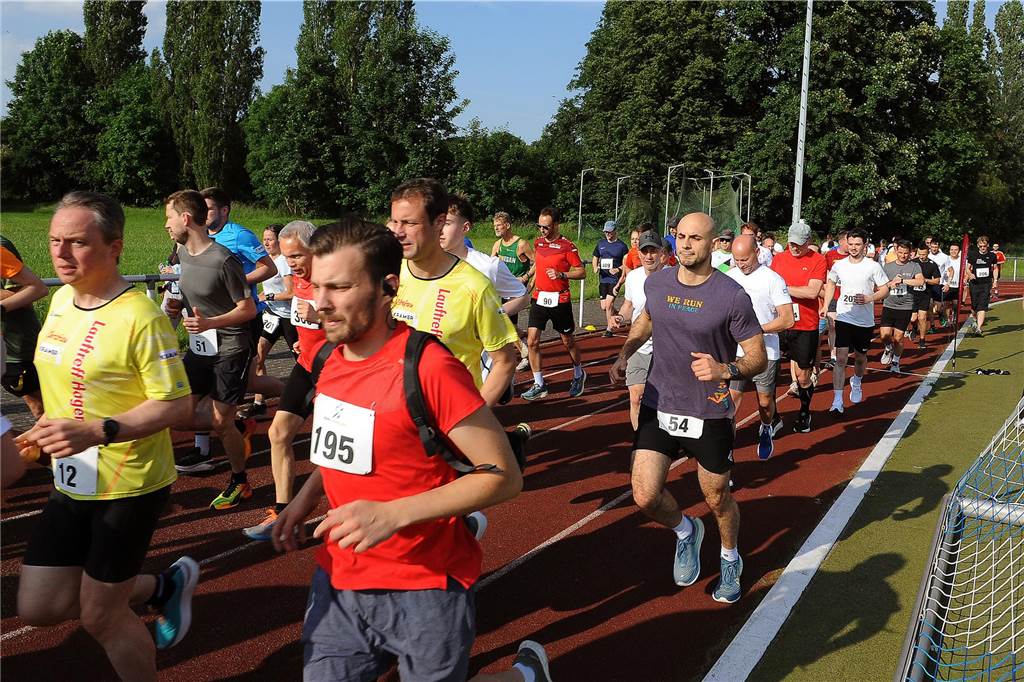Der 16. Schwerter Ruhrstadtlauf in Westhofen.