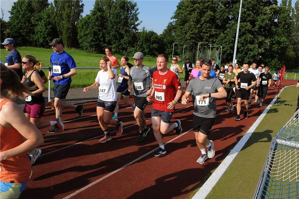Der 16. Schwerter Ruhrstadtlauf in Westhofen.
