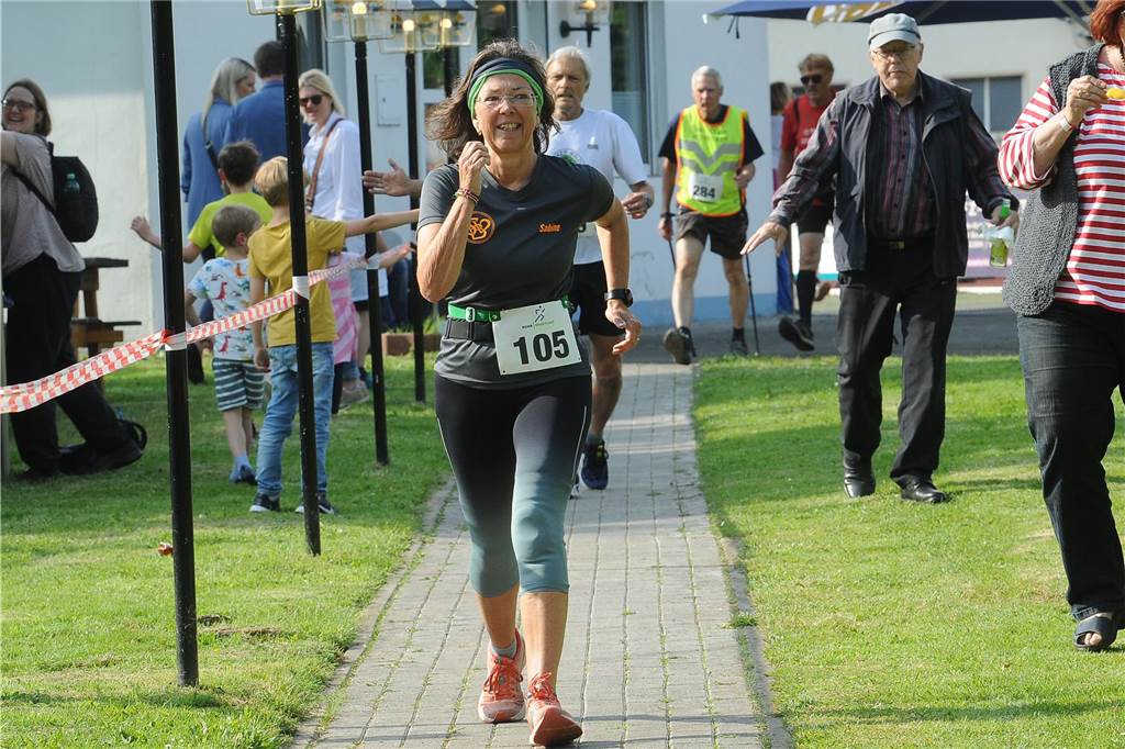 Der 16. Schwerter Ruhrstadtlauf in Westhofen.
