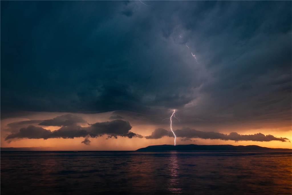 Luka Berheide schießt beeindruckende Fotos einer Superzelle in Kroatien Der 17-jährige Luka Berheide hat eine Superzelle in Kroatien abgelichtet.