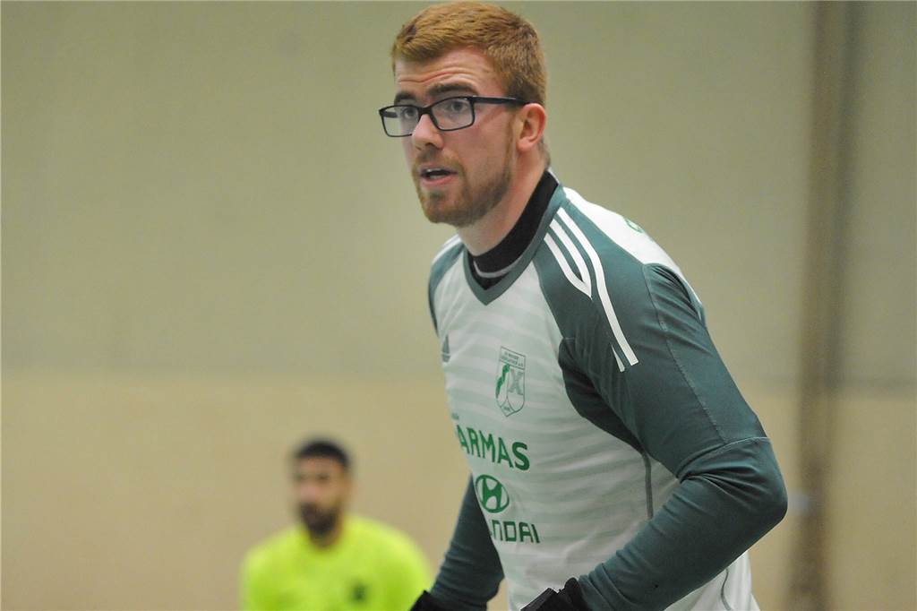 Torwart-Verpflichtung von Wacker Obercastrop macht Huckardes Trainer Faust wütend Der 2,03 Meter große Torwart Christopher Ebeling kehrt zum SV Wacker Obercastrop zurück.