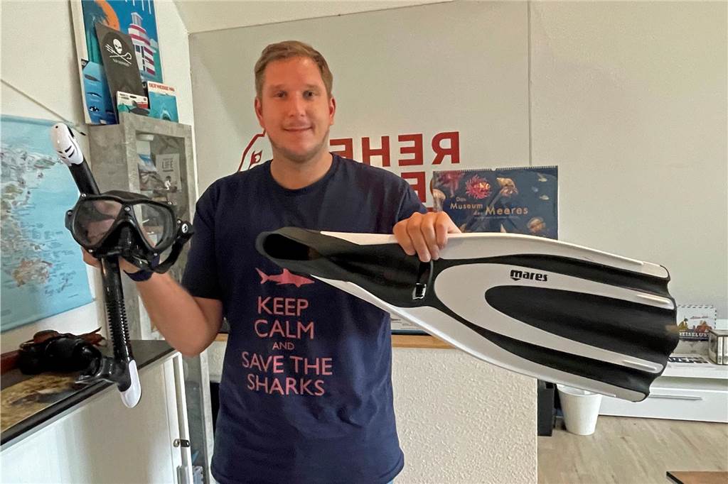 Tauchsportler Robin Reher (33) entwickelt Kartenspiel zum Thema Meer Der 33-Jährige ist begeisterter Taucher.