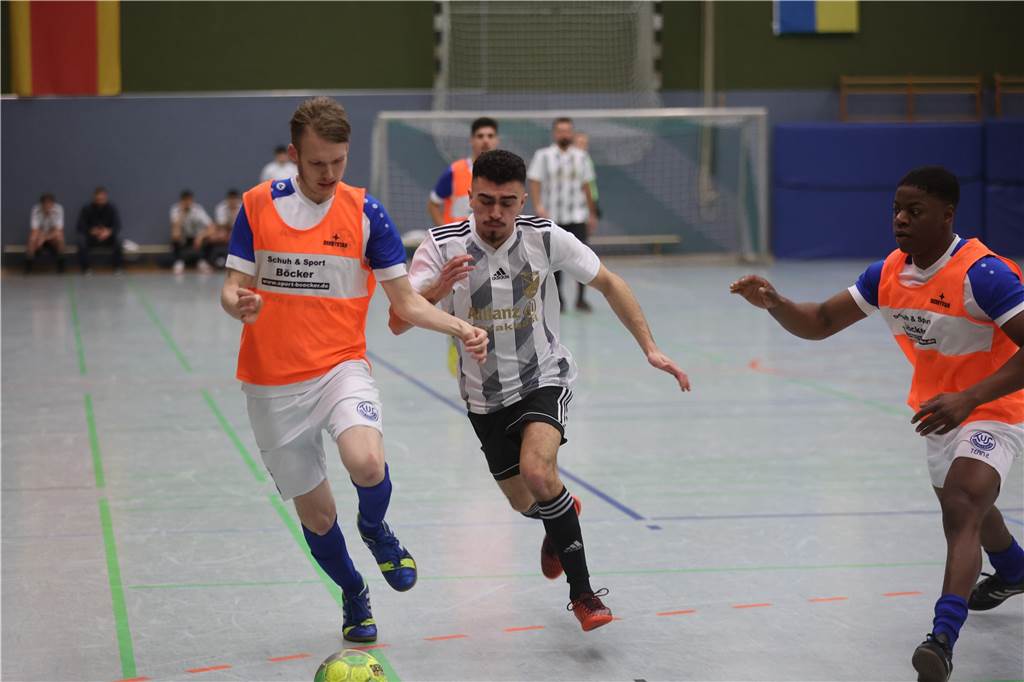 Der 35. Davertpokal hatte einiges zu bieten. Am Ende war der VfL Senden der verdiente Sieger, aber auch viele andere Mannschaften überzeugten. Wir waren mit der Kamera dabei.