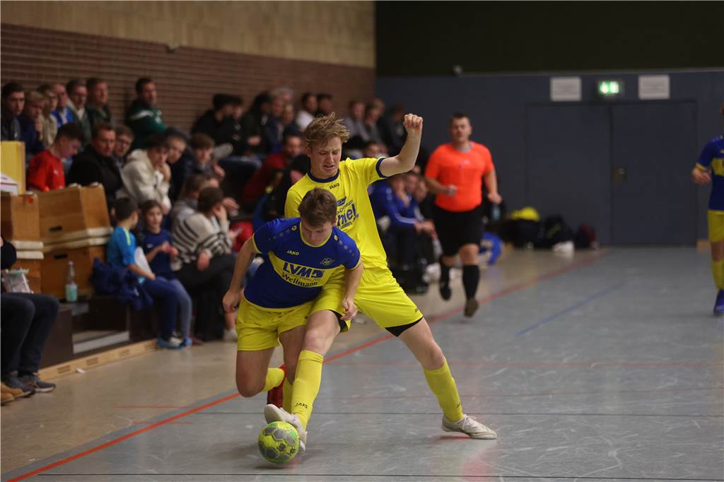 Der 35. Davertpokal hatte einiges zu bieten. Am Ende war der VfL Senden der verdiente Sieger, aber auch viele andere Mannschaften überzeugten. Wir waren mit der Kamera dabei.