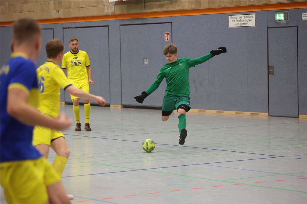 Der 35. Davertpokal hatte einiges zu bieten. Am Ende war der VfL Senden der verdiente Sieger, aber auch viele andere Mannschaften überzeugten. Wir waren mit der Kamera dabei.