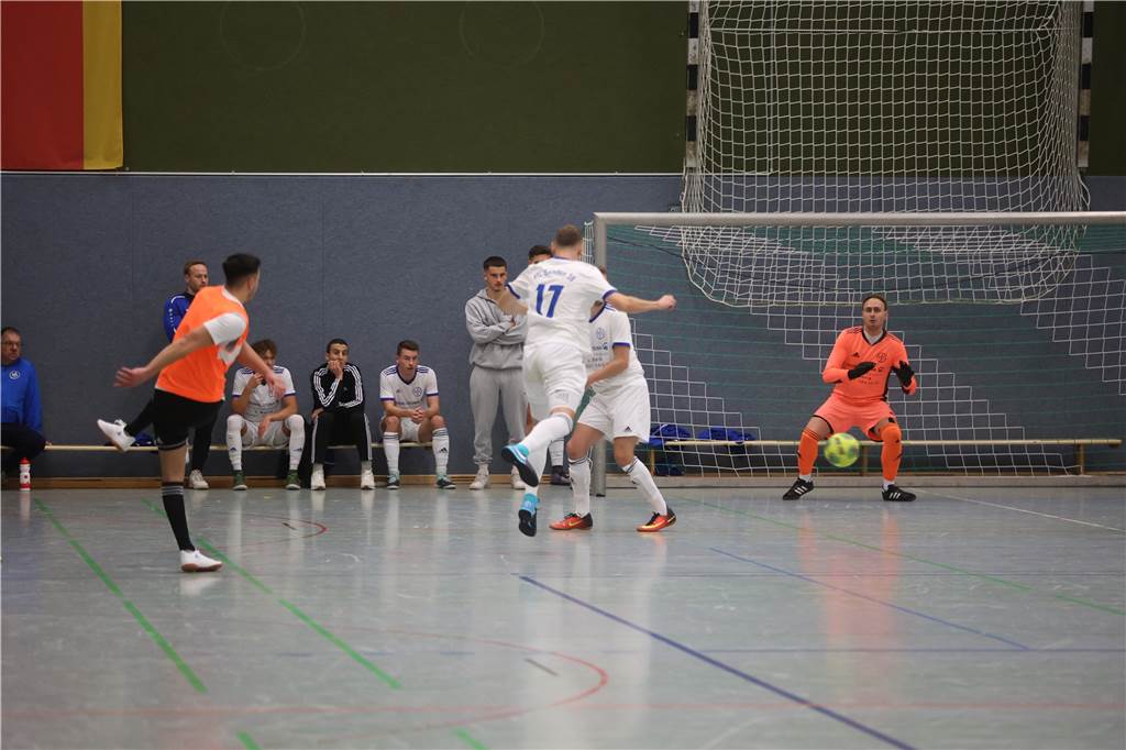 Der 35. Davertpokal hatte einiges zu bieten. Am Ende war der VfL Senden der verdiente Sieger, aber auch viele andere Mannschaften überzeugten. Wir waren mit der Kamera dabei.