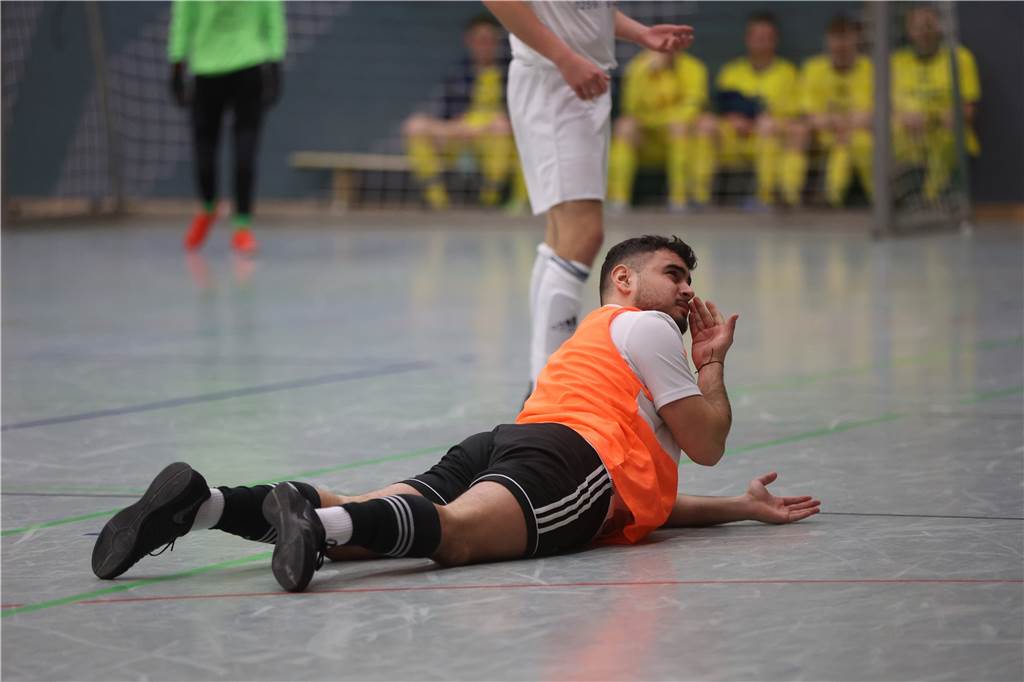 Der 35. Davertpokal hatte einiges zu bieten. Am Ende war der VfL Senden der verdiente Sieger, aber auch viele andere Mannschaften überzeugten. Wir waren mit der Kamera dabei.