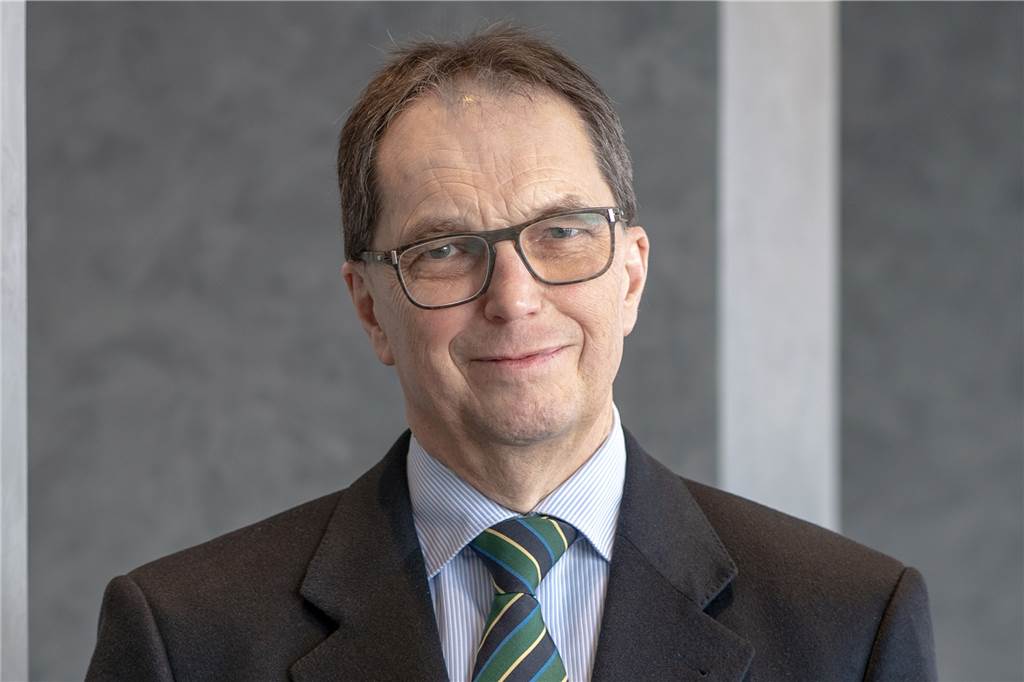 Kampf um Steag-Rettung: DSW21-Chef Pehlke legt Amt nieder Der 68-jährige Gerhard Jochum führt als Nachfolger von Guntram Pehlke nun den Steag-Aufsichtsrat. Er war unter anderem Vorstandsvorsitzender der Stadtwerke Bremen (swb AG) und Vorstandsmitglied der EnBW Energie Baden-Württemberg AG.