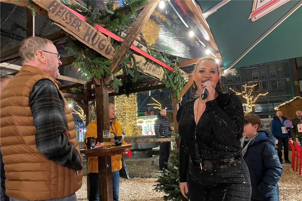 Viele Fotos: Das Adventszelt Open Air und der Castroper Weihnachtsmarkt sind eröffnet
