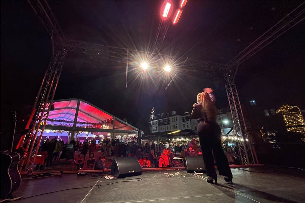 Viele Fotos: Das Adventszelt Open Air und der Castroper Weihnachtsmarkt sind eröffnet
