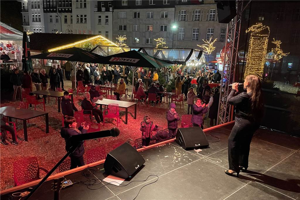 Viele Fotos: Das Adventszelt Open Air und der Castroper Weihnachtsmarkt sind eröffnet