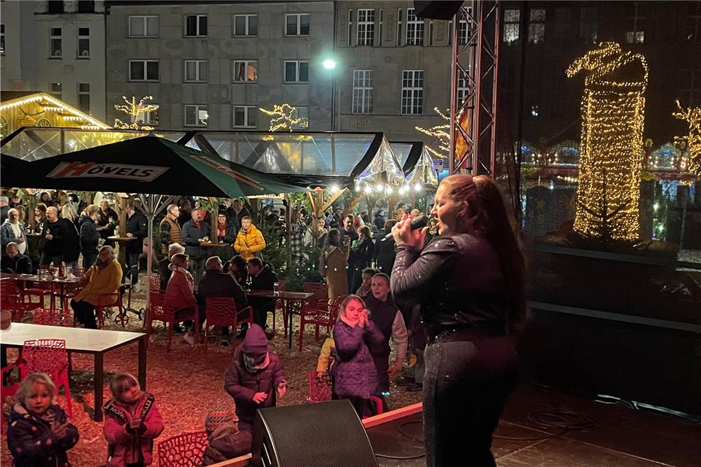 Viele Fotos: Das Adventszelt Open Air und der Castroper Weihnachtsmarkt sind eröffnet