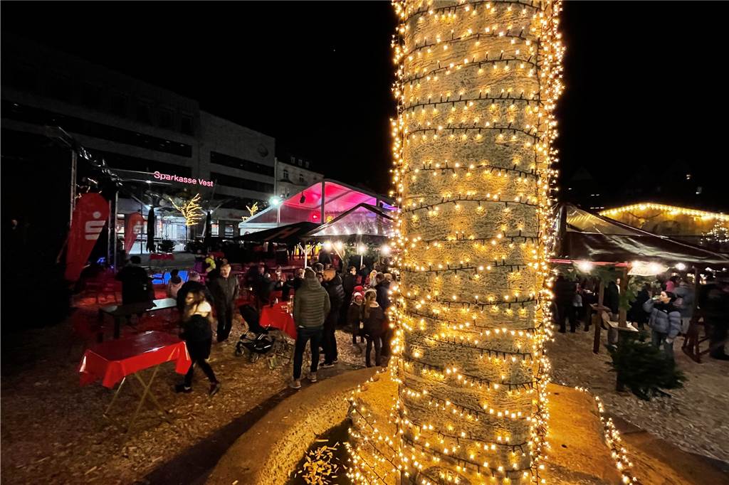 Viele Fotos: Das Adventszelt Open Air und der Castroper Weihnachtsmarkt sind eröffnet