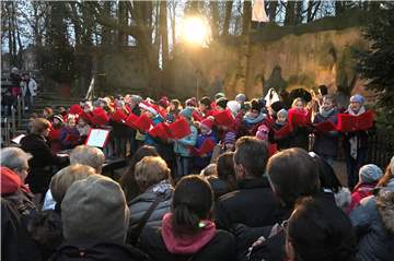Der Adventsmarkt in der Freilichtbühne lockt traditionell Tausende Besucher an. Er findet am Samstag und Sonntag, 30. 11. und 1. 12. 2019 statt