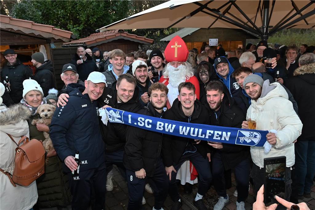 Der Adventszauber am Heimathaus in Dorsten-Wulfen am 1.12. war wieder Treffpunkt für viele Wulfener und "auswärtige" Gäste.