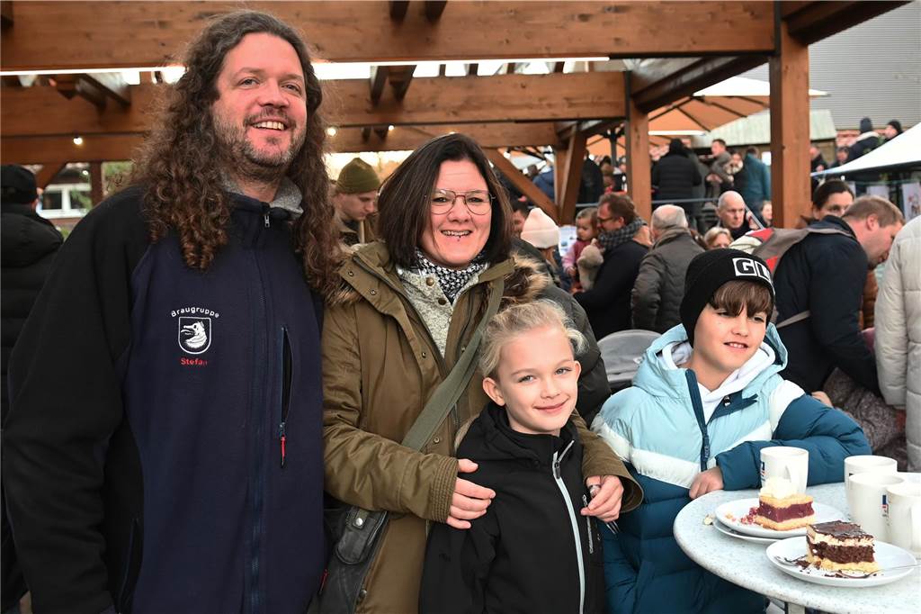 Der Adventszauber am Heimathaus in Dorsten-Wulfen am 1.12. war wieder Treffpunkt für viele Wulfener und "auswärtige" Gäste.