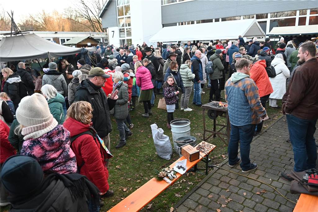 Der Adventszauber am Heimathaus in Dorsten-Wulfen am 1.12. war wieder Treffpunkt für viele Wulfener und "auswärtige" Gäste.