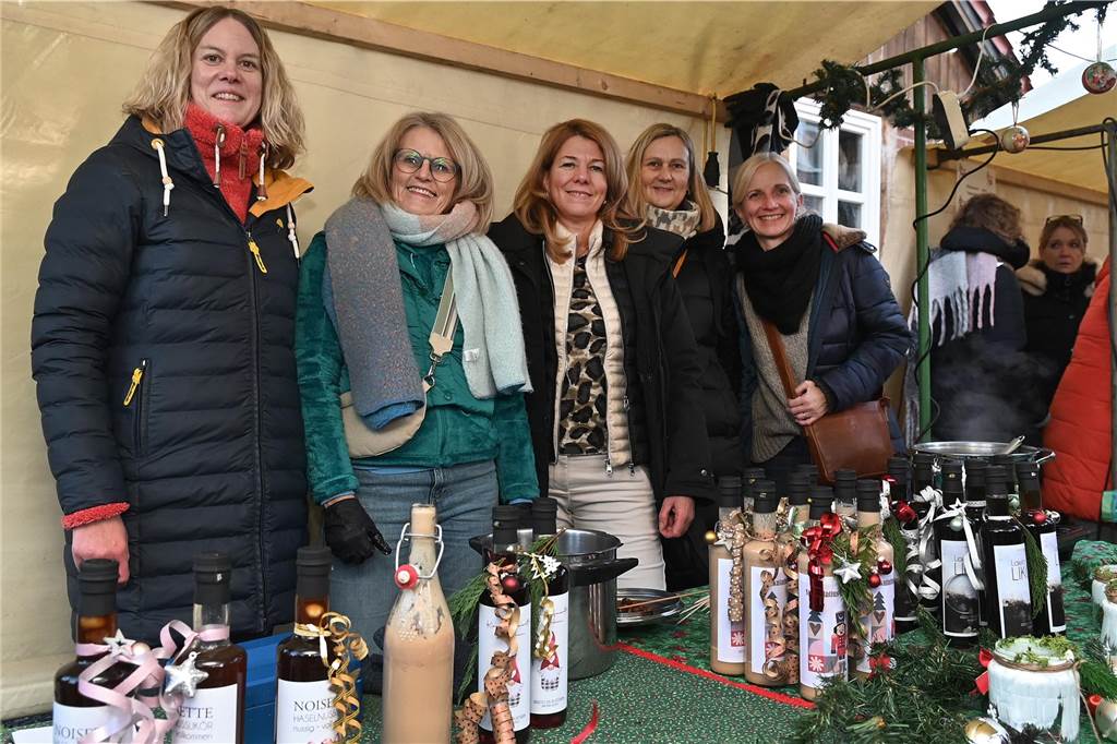 Der Adventszauber am Heimathaus in Dorsten-Wulfen am 1.12. war wieder Treffpunkt für viele Wulfener und "auswärtige" Gäste.
