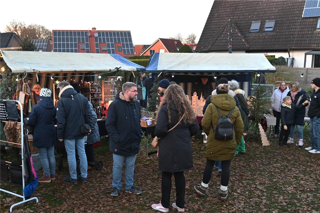 Der Adventszauber am Heimathaus in Dorsten-Wulfen am 1.12. war wieder Treffpunkt für viele Wulfener und "auswärtige" Gäste.