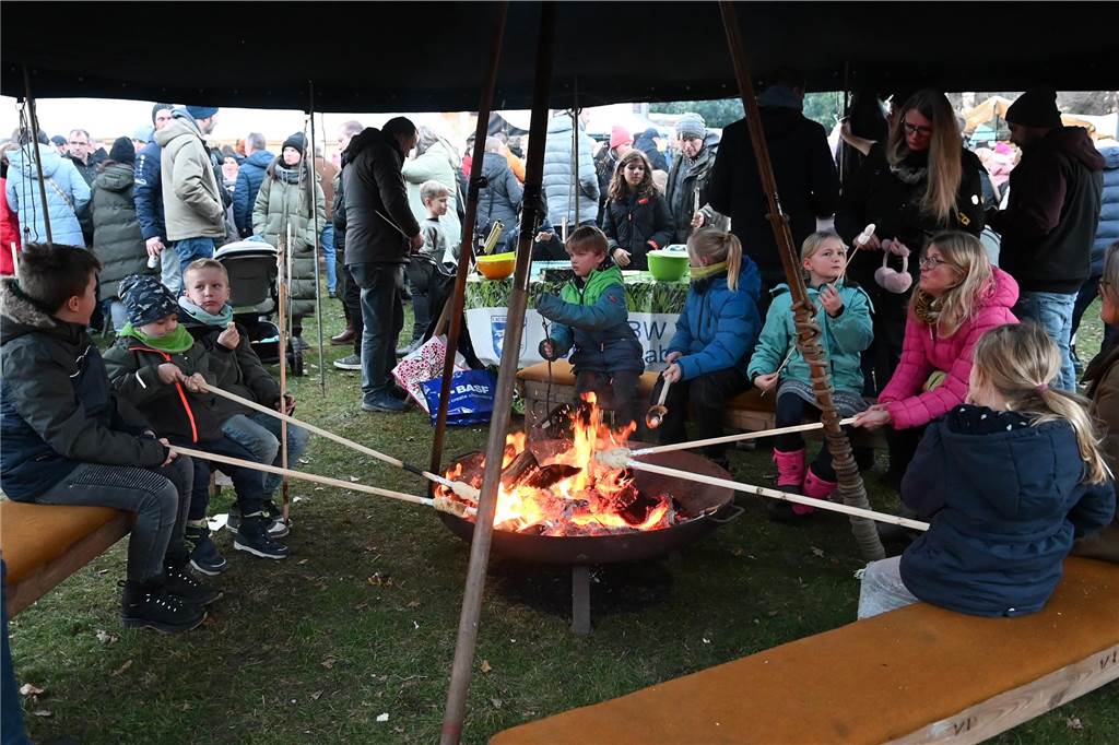 Der Adventszauber am Heimathaus in Dorsten-Wulfen am 1.12. war wieder Treffpunkt für viele Wulfener und "auswärtige" Gäste.