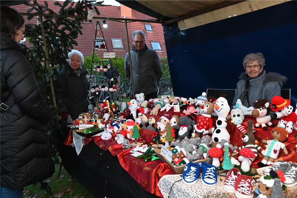 Der Adventszauber am Heimathaus in Dorsten-Wulfen am 1.12. war wieder Treffpunkt für viele Wulfener und "auswärtige" Gäste.