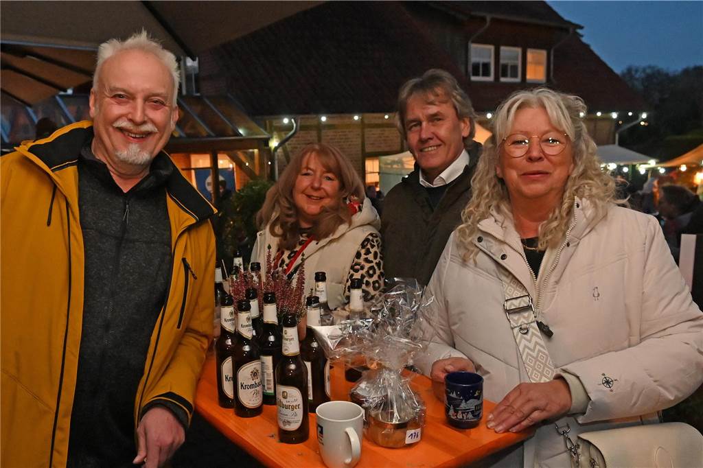 Der Adventszauber am Heimathaus in Dorsten-Wulfen am 1.12. war wieder Treffpunkt für viele Wulfener und "auswärtige" Gäste.