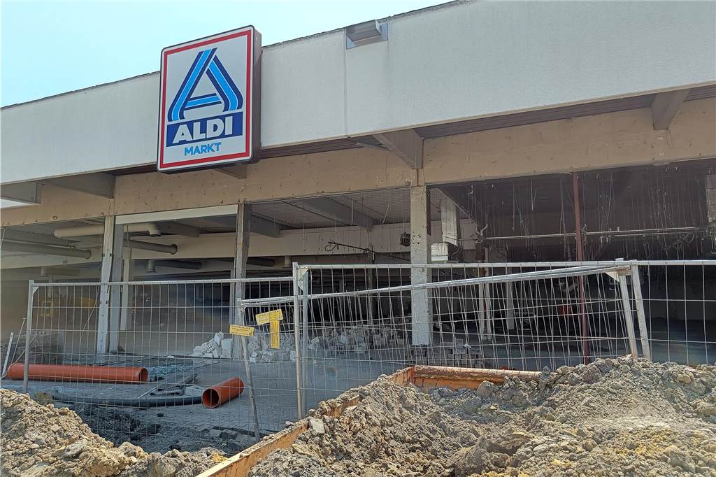Aldi im Zelt: Dieses Einkaufserlebnis gibt es nur in Aplerbeck Aldi in Aplerbeck im Umbau