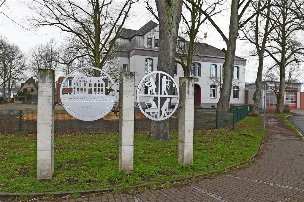 Antoniusschule Dorsten: Verwaltung priorisiert Neubau statt Umbau Der Altbau der Antoniusschule von 1907