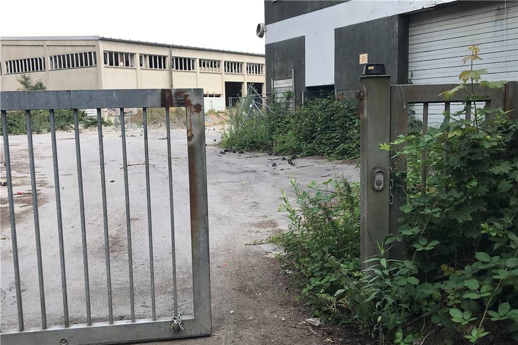 CDU-Politiker: Fuhrparkgelände kostet die Stadt noch 840.000 Euro Der alte Betriebshof des Stadtbetriebs EUV an der Herner Straße hinter der HEM-Tankstelle. Das Tor wird immer wieder geknackt.