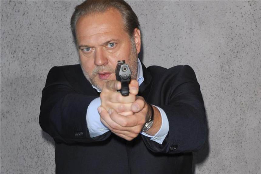 „Der Alte“ lässt die anderen alt aussehen „Der Alte“, mit Jan-Gregor Kremp als Hauptkommissar Richard Voss, gewann am Freitag das Quotenrennen. Foto: Ursula Düren