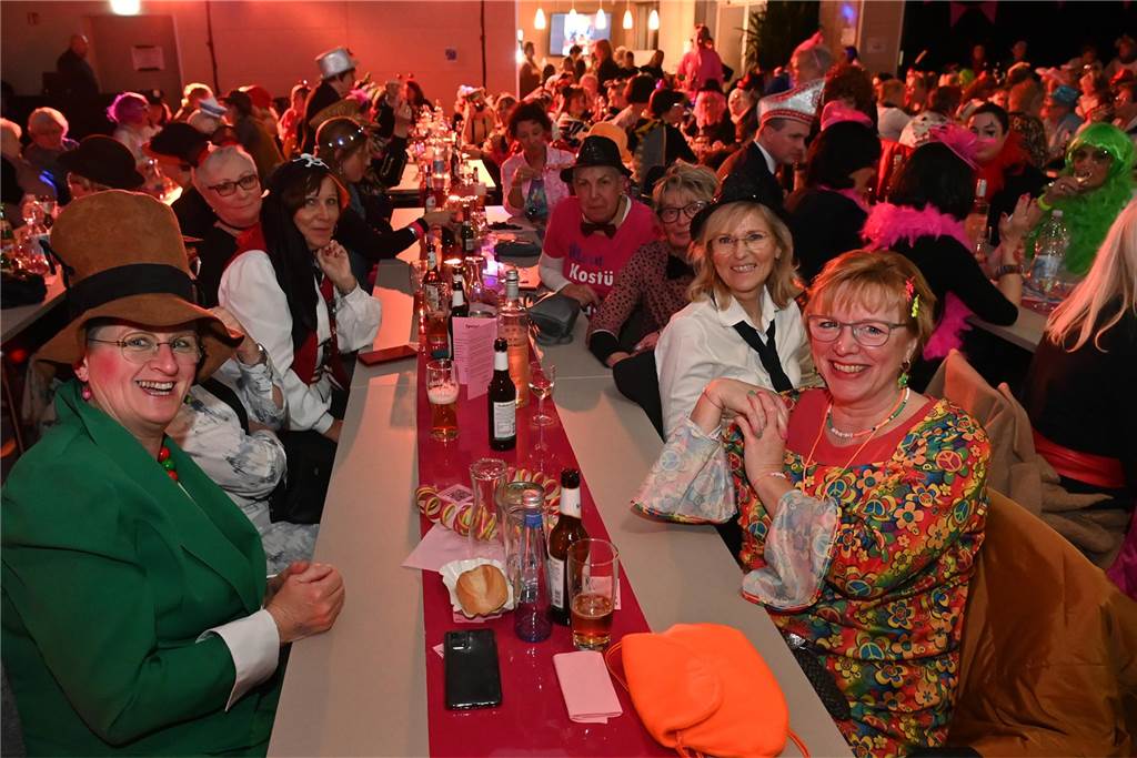 Der Altstadttreff wurde zum närrischen Hotspot der KFD St. Johannes Dorsten.