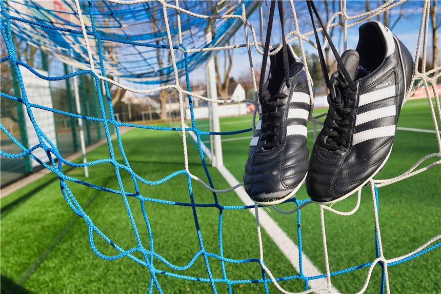 Der Amateurfußball-Re-Start droht wieder zu kippen – nun steht ein neues Datum im Raum Der Amateurfußball-Re-Start droht wieder zu kippen.
