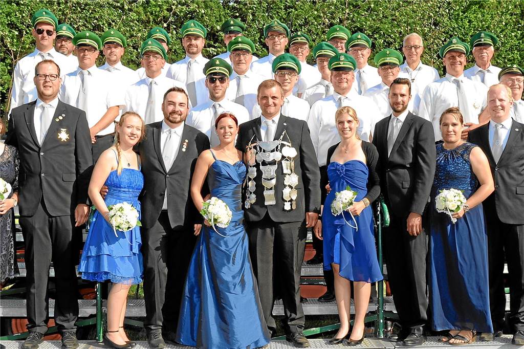 Schützenverein Dorf Hervest: Nach vier Jahren Pause folgt das große Fest Der amtierende Thron in Dorf Hervest
