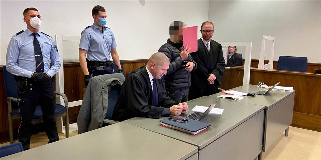 Der Angeklagte könnte in eine Drogenklinik eingewiesen werden.