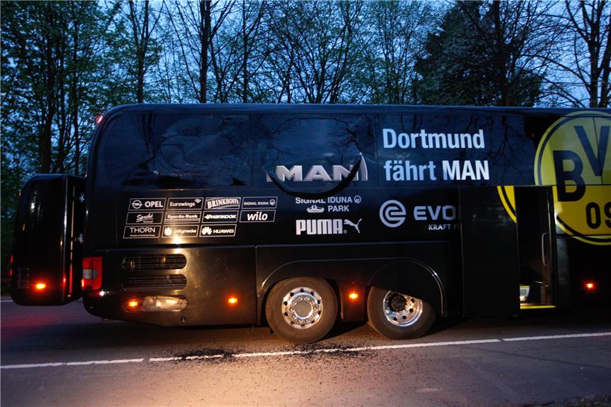 Mutmaßlicher Attentäter Sergej W. bestreitet Tat Der Anschlag auf den BVB-Bus ereignete sich am 11. April in unmittelbarer Nähe des Mannschaftshotels.