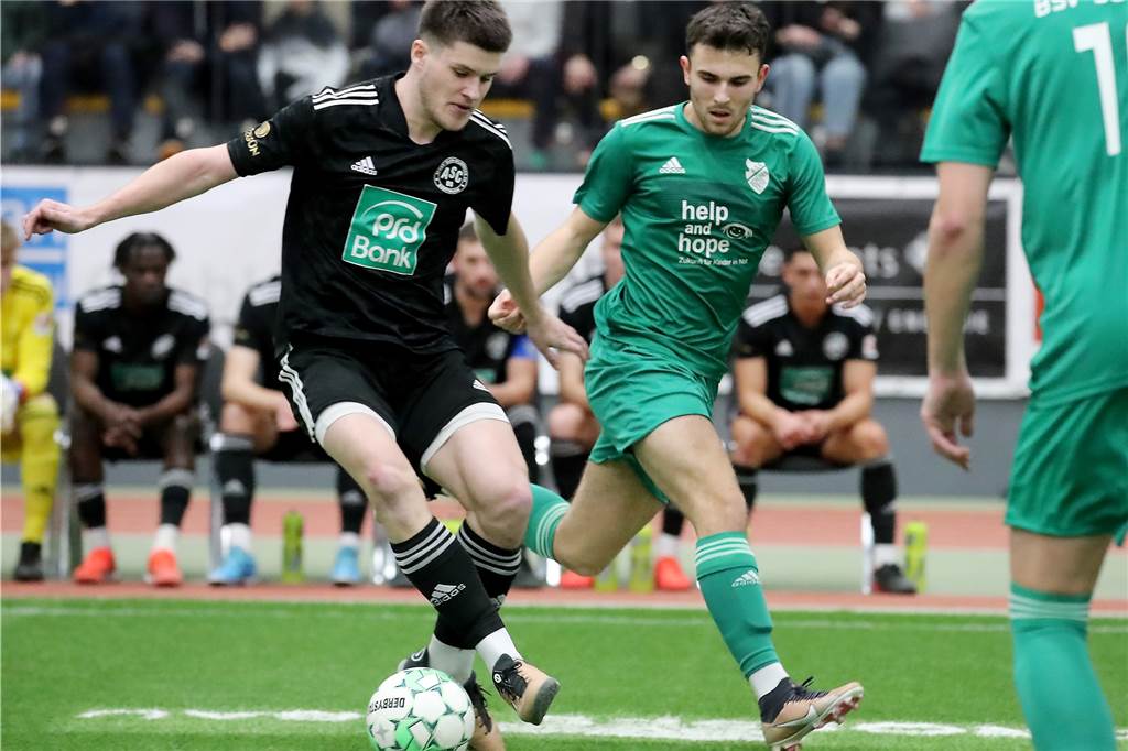 Bezirksliga-Torwart schockt TuS Bövinghausen: Das Halbfinale erreichten aber die Favoriten Der ASC 09 Dortmund setzte sich souverän gegen den BSV Schüren durch.