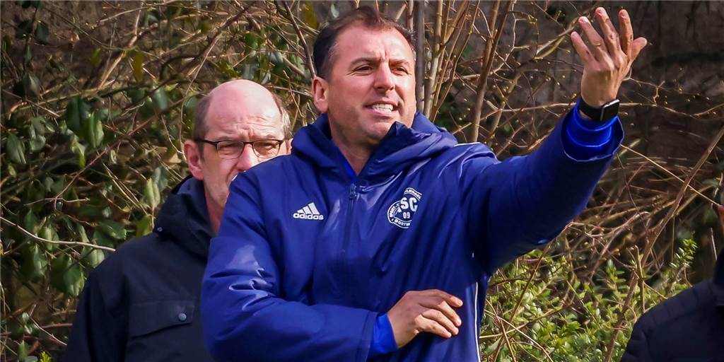 Peinliche Klatsche: ASC 09 Dortmund geht beim SC Paderborn II unter Der ASC 09 Dortmund um seinen Coach Antonios Kotziampassis patzte deutlich.