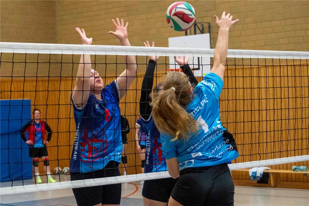 Der ATV Haltern ist mit einem glatten 3:0-Sieg gegen VV Schwerte erfolgreich ins Volleyball-Jahr 2025 gestartet.