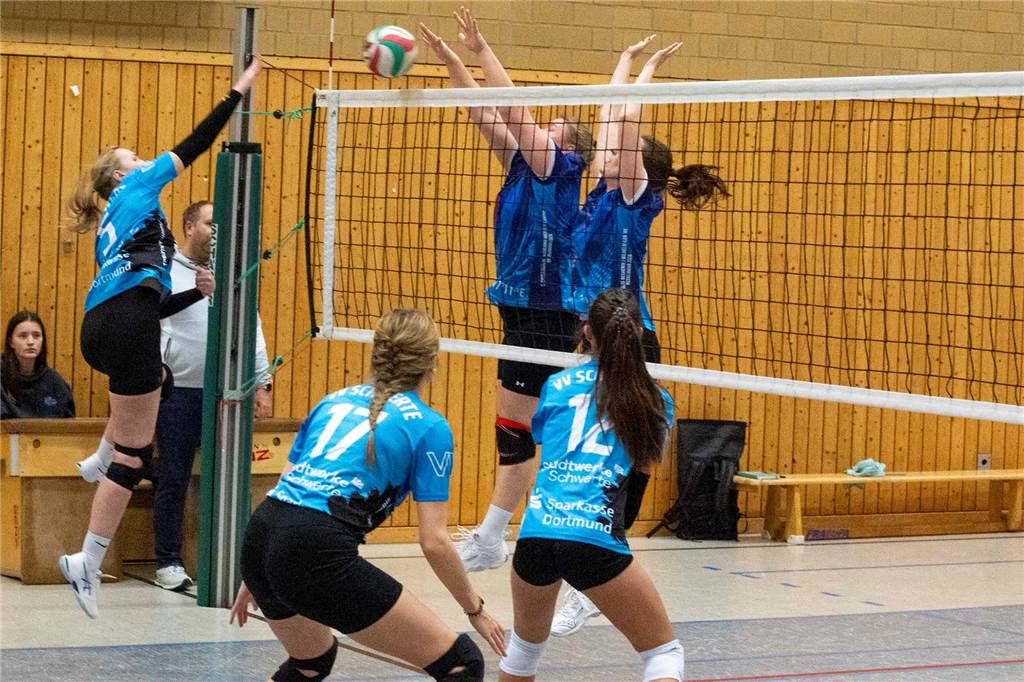 Der ATV Haltern ist mit einem glatten 3:0-Sieg gegen VV Schwerte erfolgreich ins Volleyball-Jahr 2025 gestartet.