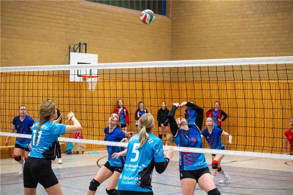 Der ATV Haltern ist mit einem glatten 3:0-Sieg gegen VV Schwerte erfolgreich ins Volleyball-Jahr 2025 gestartet.